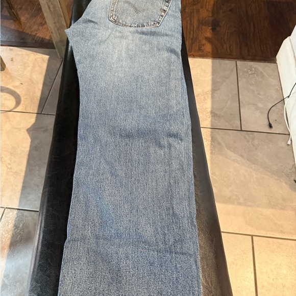 Levi’s - Picture 2 of 3